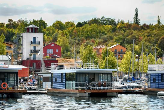 Hausboot Treibholz -  Komplettansicht